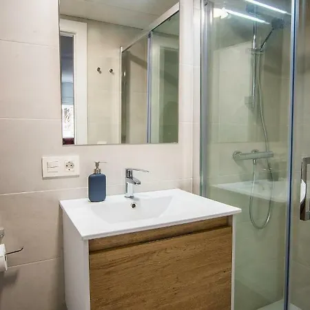 Ibericabeds Puerta Elvira Apartment Granada