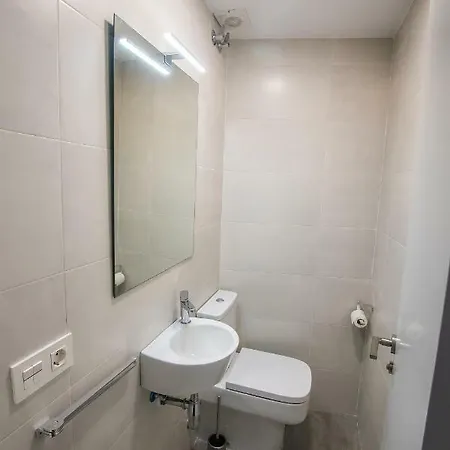 Ibericabeds Puerta Elvira Apartment Granada